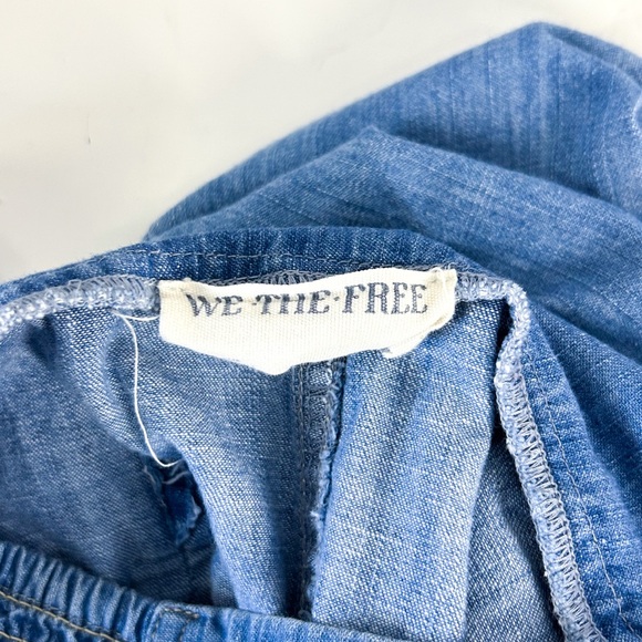 Free People Lunan Crop Harem Relaxed Fit Chambray Jeans Medium - Picture 7 of 7